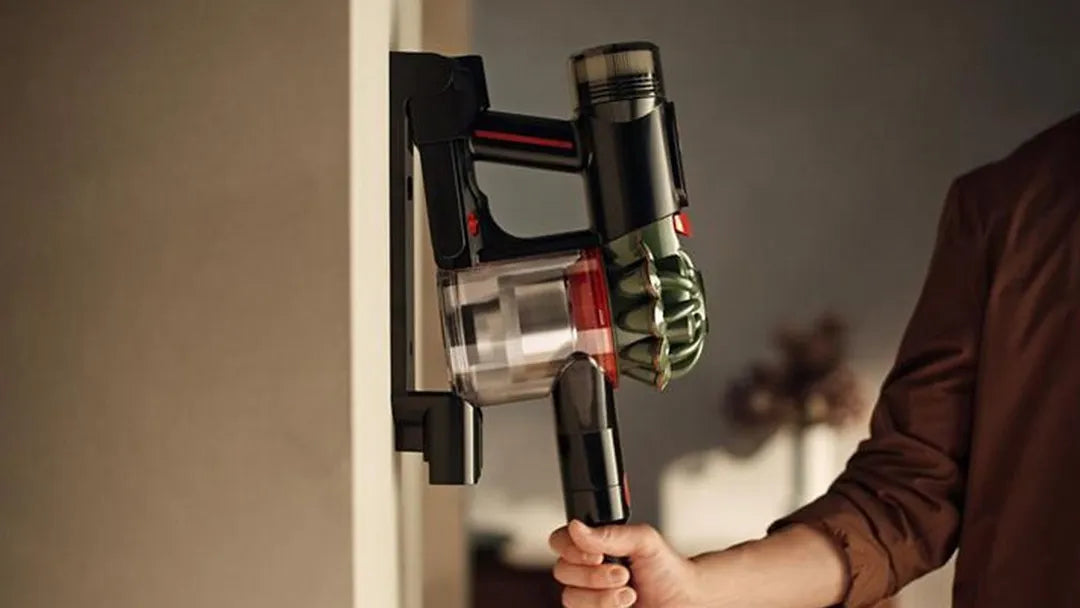 Dyson Stick vacuum cleaner V8 Cyclone