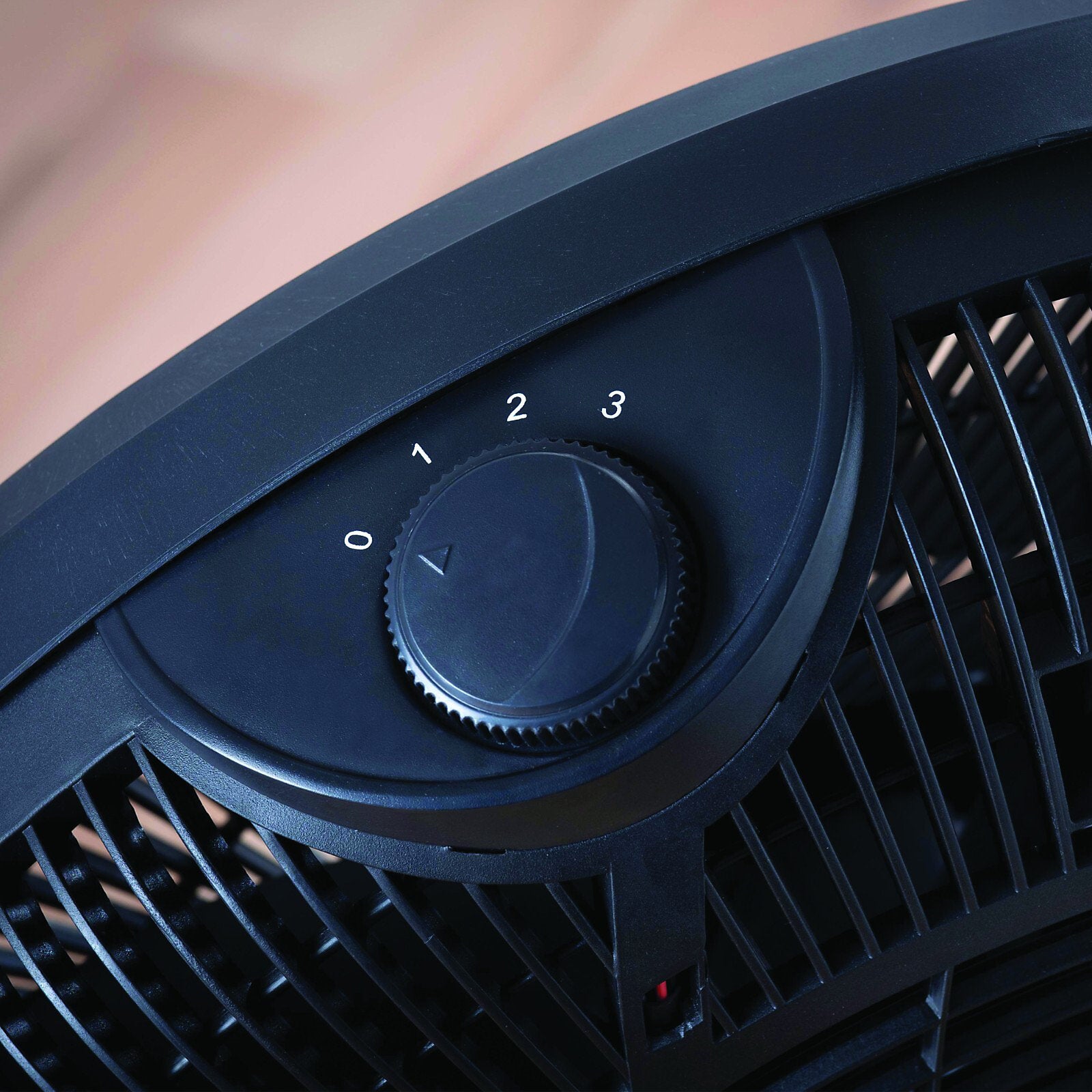 Daewoo 20 inch High-Velocity Floor Fan - COL1479