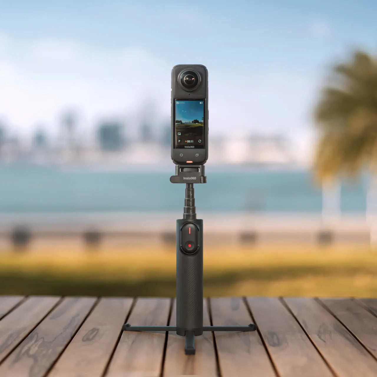 Insta360 Foldable 2-in-1 Selfie Stick Remote Kit (1/4