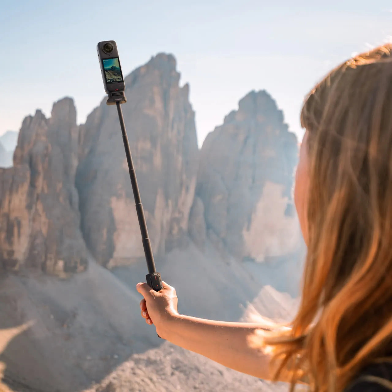 Insta360 Foldable 2-in-1 Selfie Stick Remote Kit (1/4