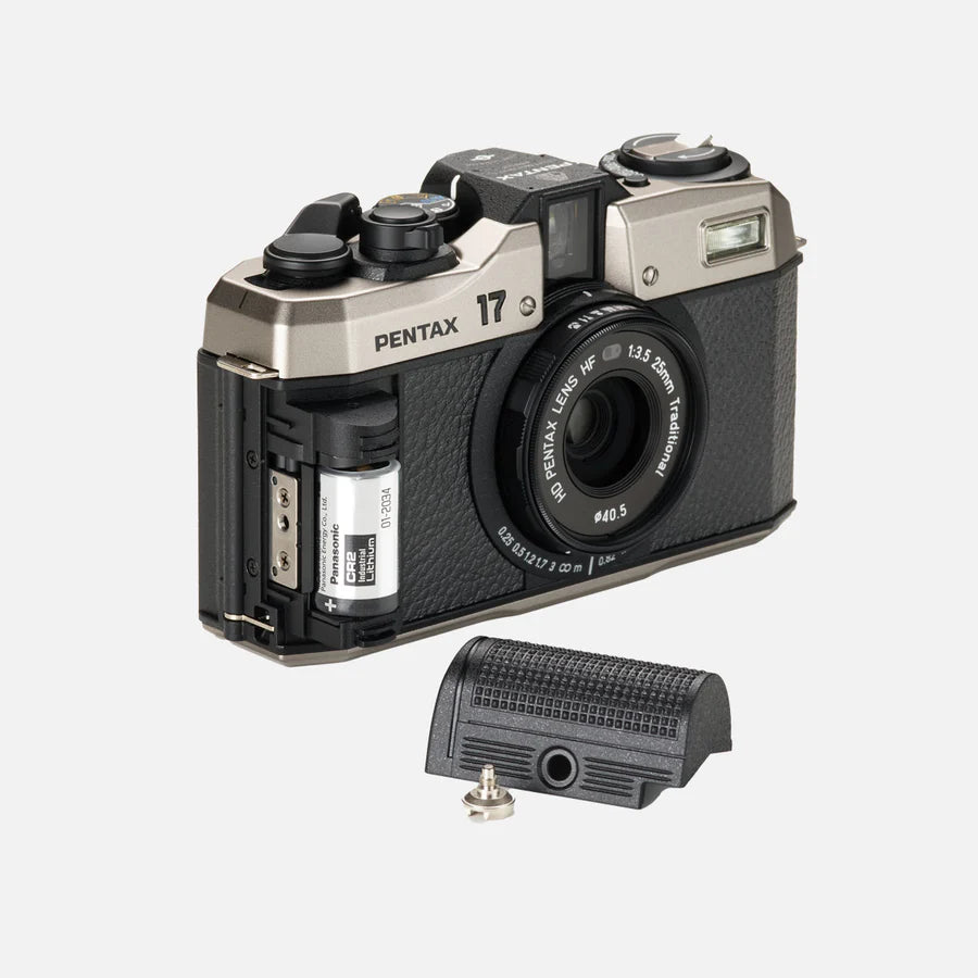 Pentax 17 Dark Silver Body Kit
