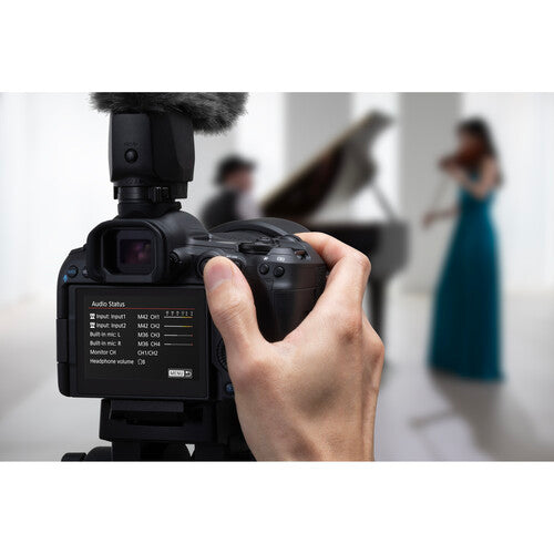 Cámara sin espejo Canon EOS R5 Mark II con lente 24-105 mm f/4 