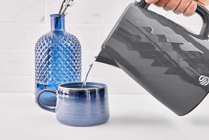 Swan Windsor Textured Kettle 1.7L 3kW Rapid Boil | SK14611