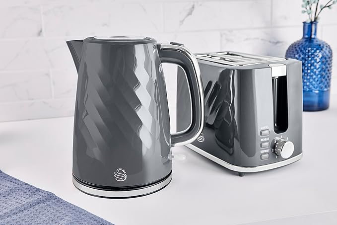 Swan Windsor Textured Kettle 1.7L 3kW Rapid Boil | SK14611
