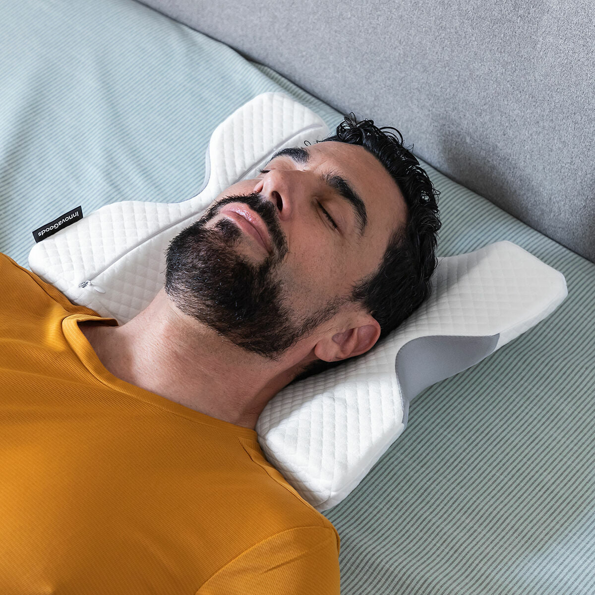 Viscoelastic Cervical Pillow for Couples Cozzy