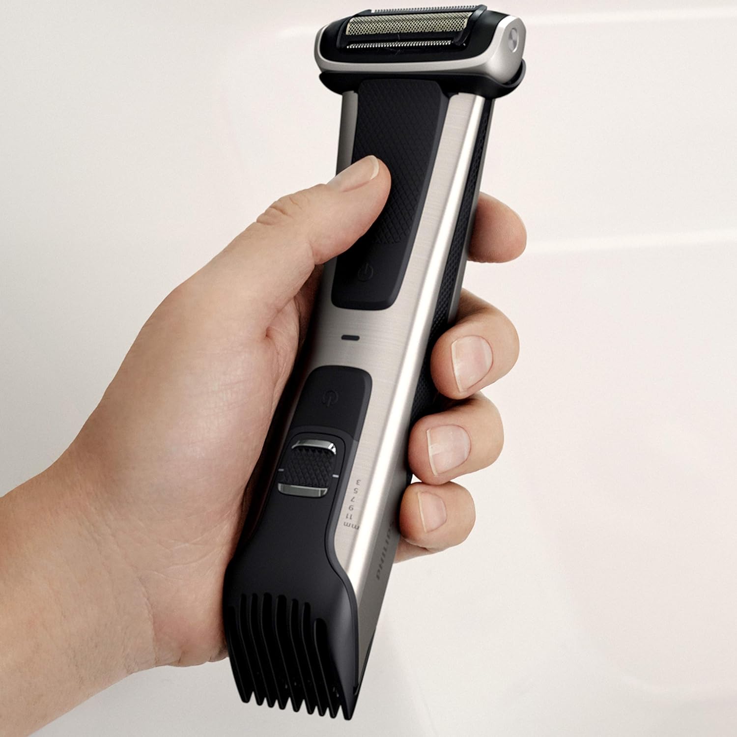 Afeitadora corporal Philips Bodygroom Serie 7000 resistente a la ducha | BG7025/15