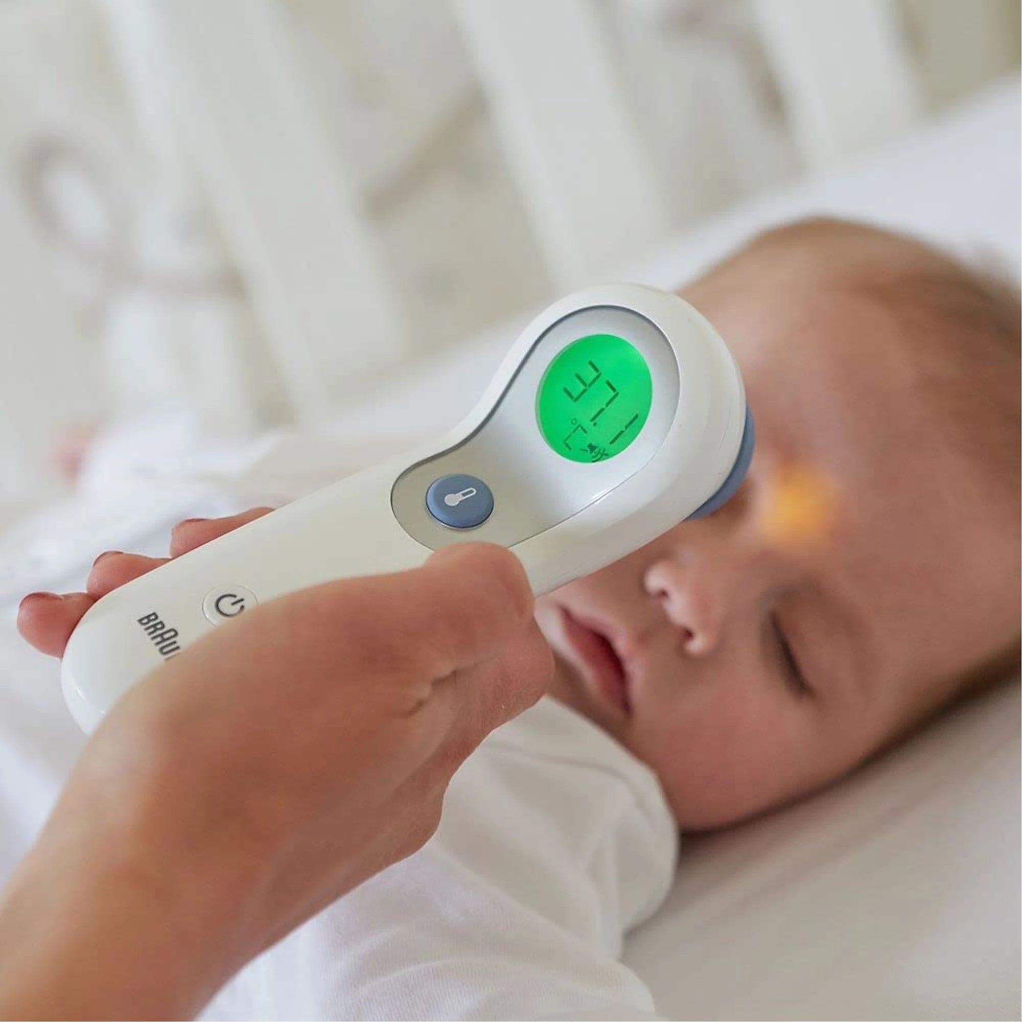 Braun Sensian 5 No Touch + Touch Forehead Thermometer - BNT300EE