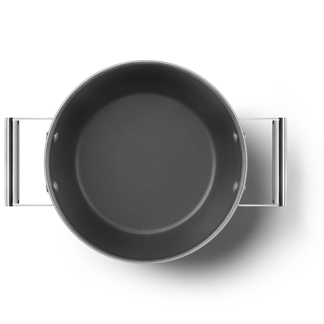 Cacerola antiadherente Smeg de 24 cm con tapa y 2 asas