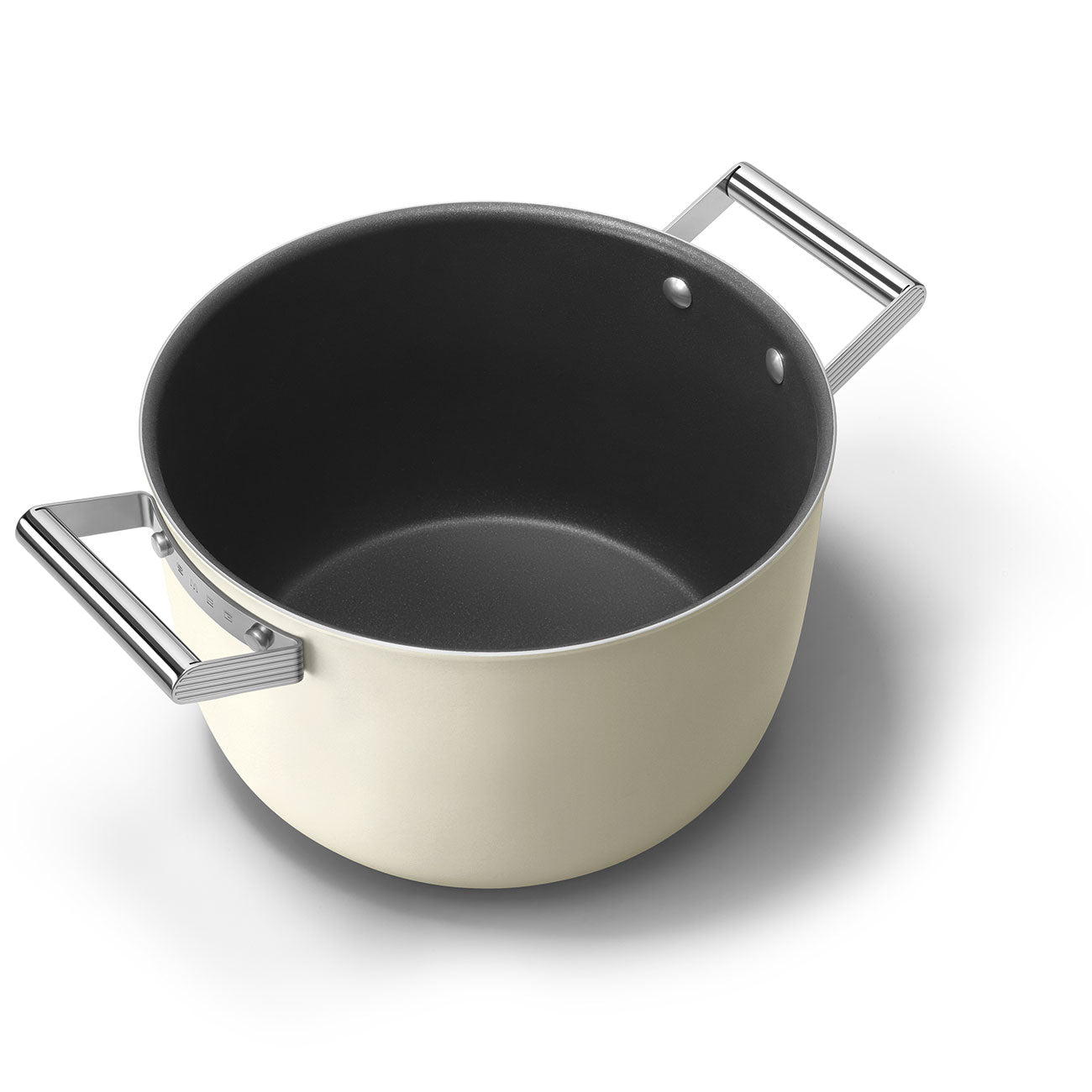 Smeg Non-stick Casserole Dish 26cm With Lid and 2 Handles