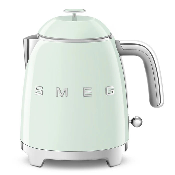 Smeg 50's Style Cordless Mini Electric Kettle