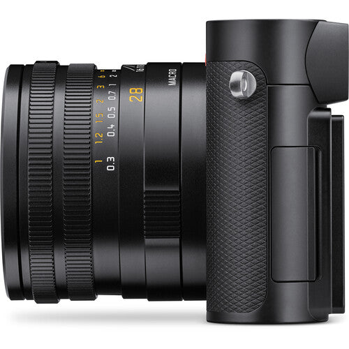 Leica Q3 Digital Camera | Black Paint Finish