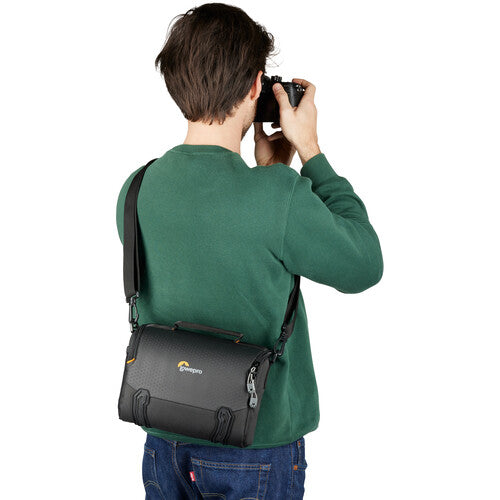 Bolso de hombro Lowepro Adventura SH 140 III - LP37451-PWW
