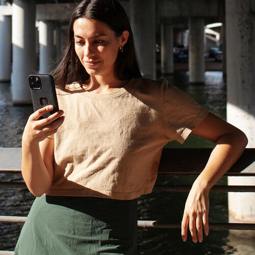 Peak Design Mobile Everyday Smartphone Case for iPhone 14 Pro Max | Charcoal - M-MC-BC-CH-1