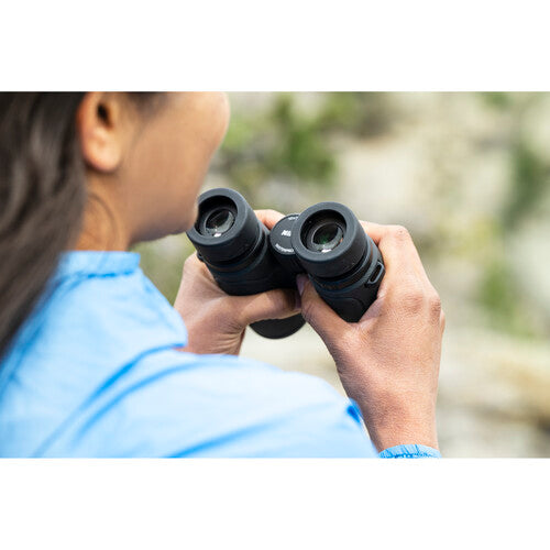 Nikon PROSTAFF P7 10x30 Binoculars