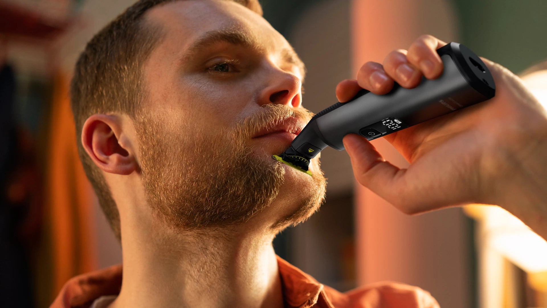 Philips OneBlade Pro 360 Shaver With Stand - QP6652/61