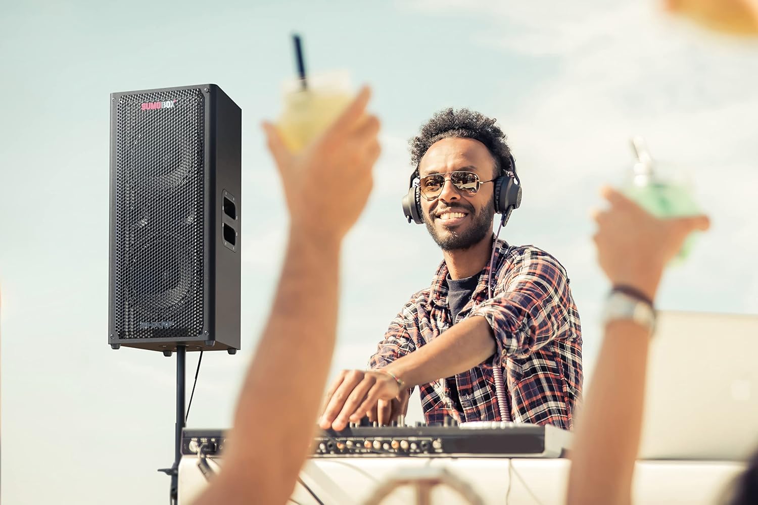 Altavoz Bluetooth para fiestas Sharp SumoBox de alta potencia - CP-LS100