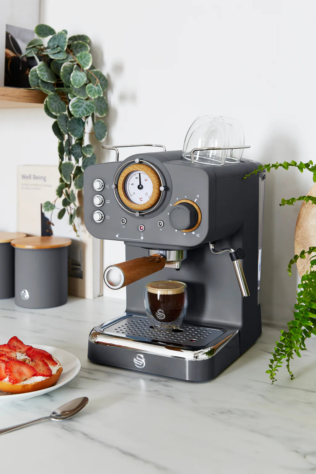 Swan Nordic Pump Espresso Coffee Machine - SK22110