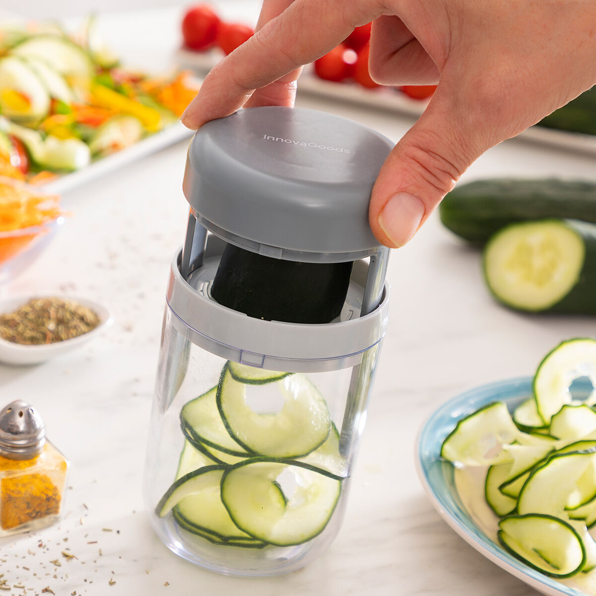 Vigizer InnovaGoods vegetable spiral cutter and grater with recipes