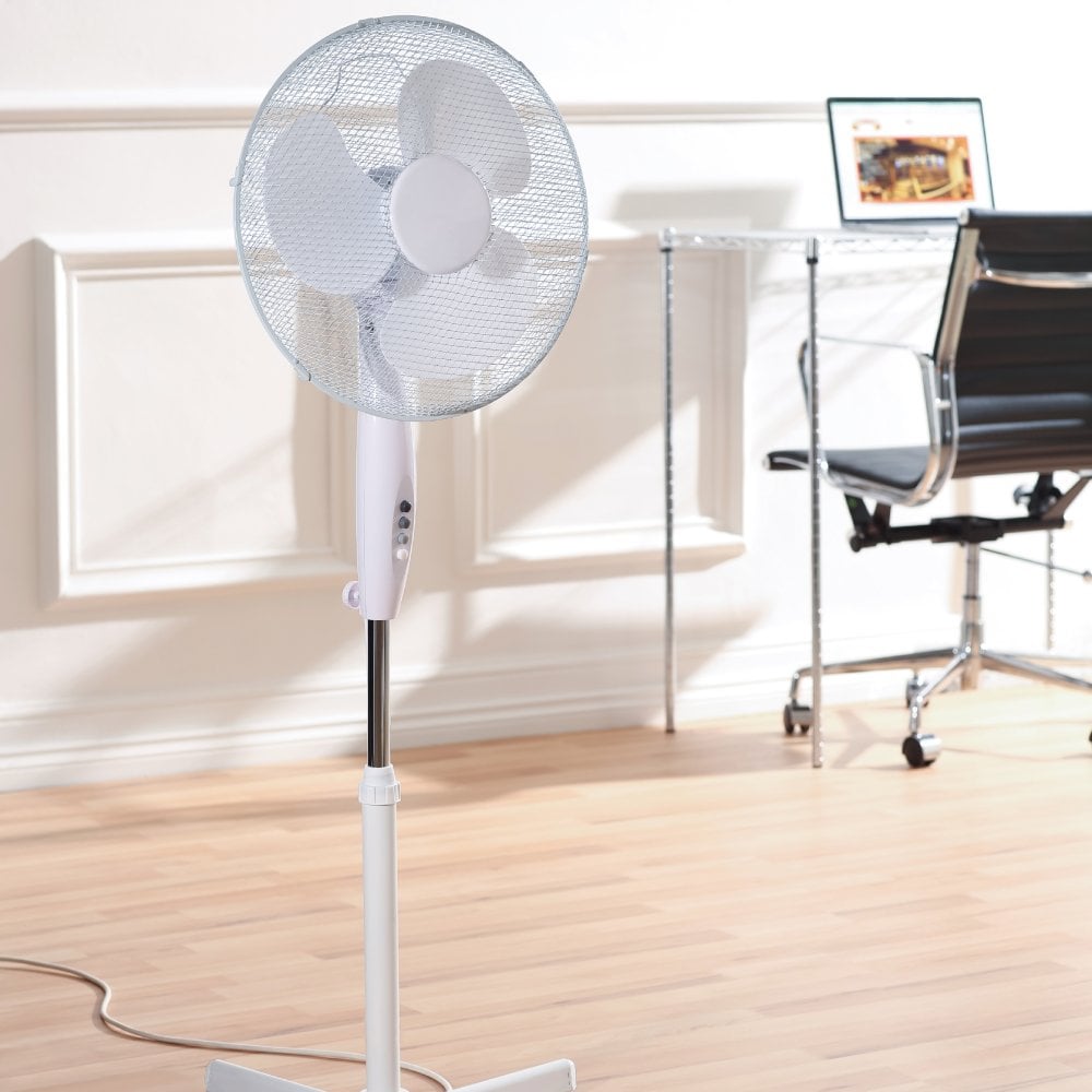 Ventilador de pedestal DAEWOO de 16