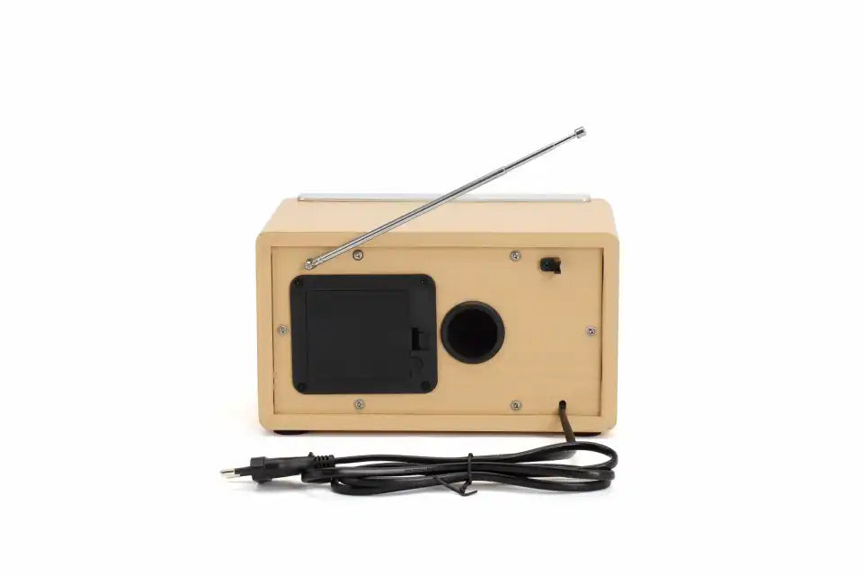 Denver AM/FM analogue radio with AUX input - TR-63