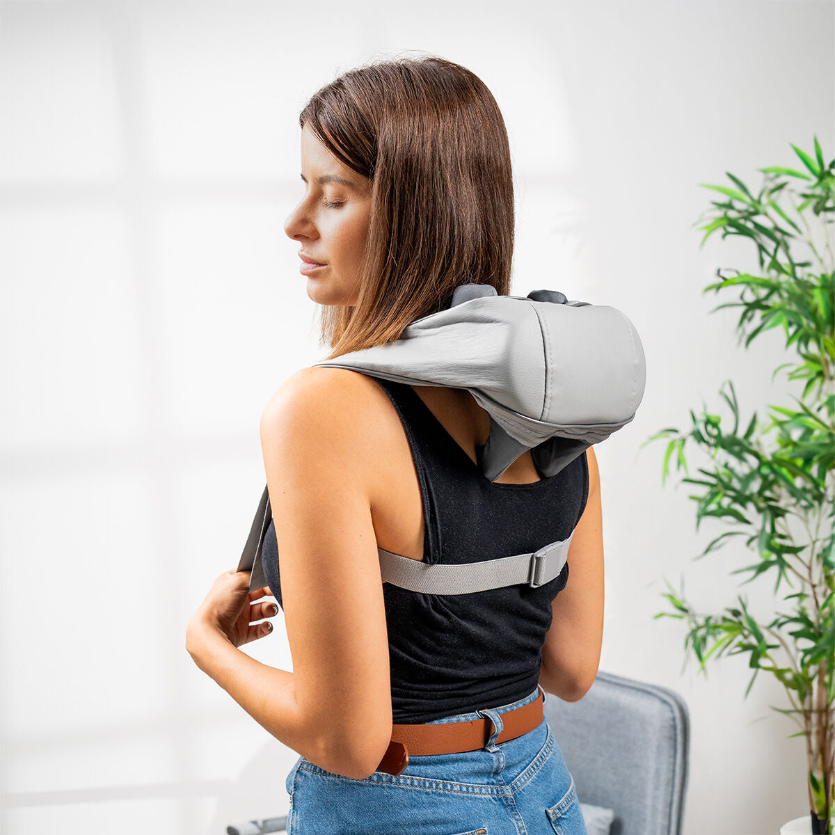 Rechargeable 6D neck and back massager Silax