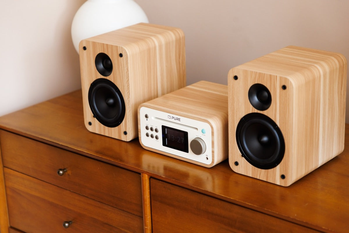 Classic Stereo Mini Stereo System Cotton White/Oak - 254591