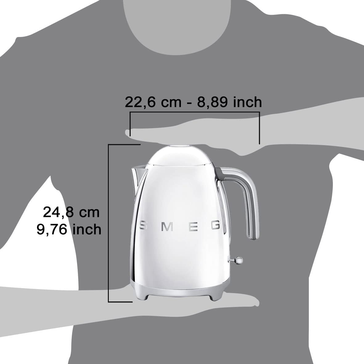 Hervidor Smeg estilo años 50 con acabado cromado