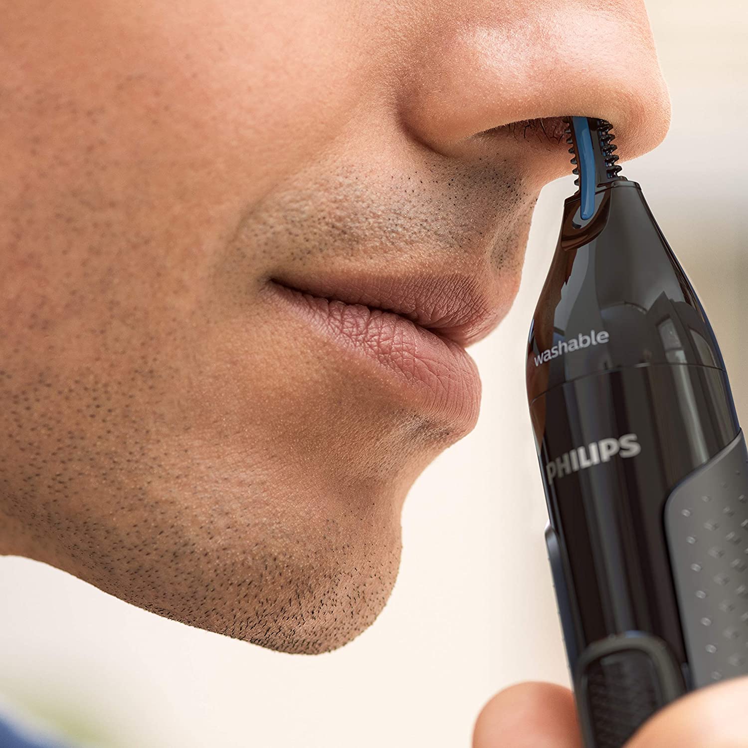 Philips Washable Nose, Ear and Eyebrow Trimmer With 2 Combs - NT3650-16