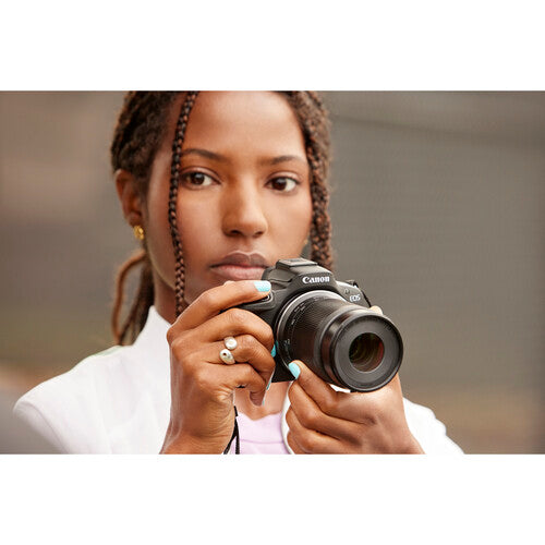 Cámara sin espejo Canon EOS R50 con lente de 18-45 mm