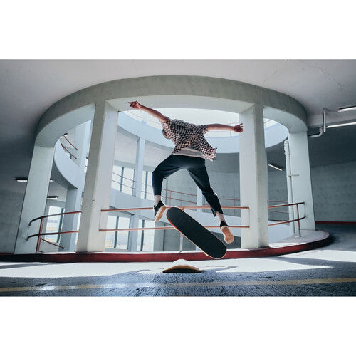 Cámara sin espejo Canon EOS R7 + Objetivo RF-S 18-150 mm f/3,5-6,3 IS STM + Adaptador EOS R 