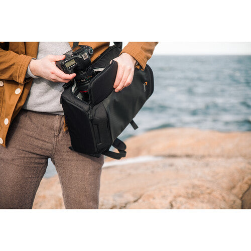 Mochila para cámara Lowepro Flipside 300 AW III | Negra - LP37350-PWW 