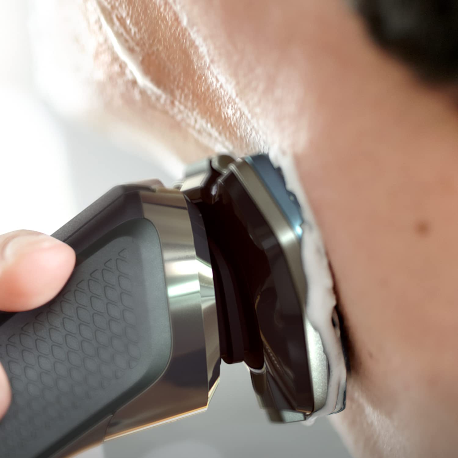 Philips Series 7000 Men's Electric Shaver