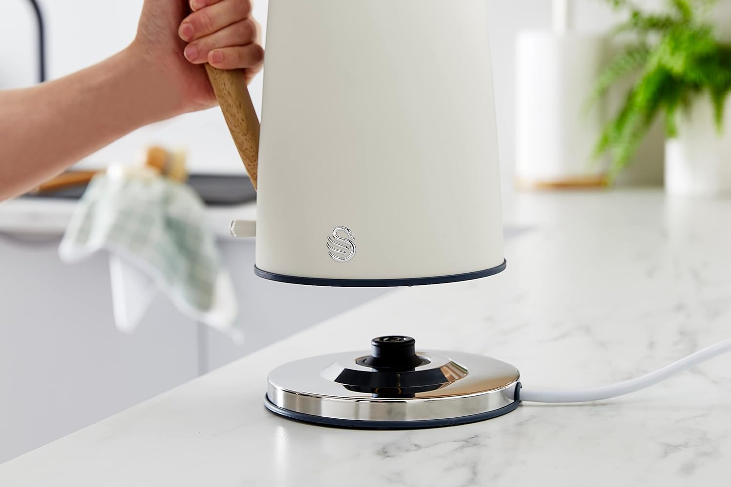 Swan Nordic Cordless 1.7L Kettle